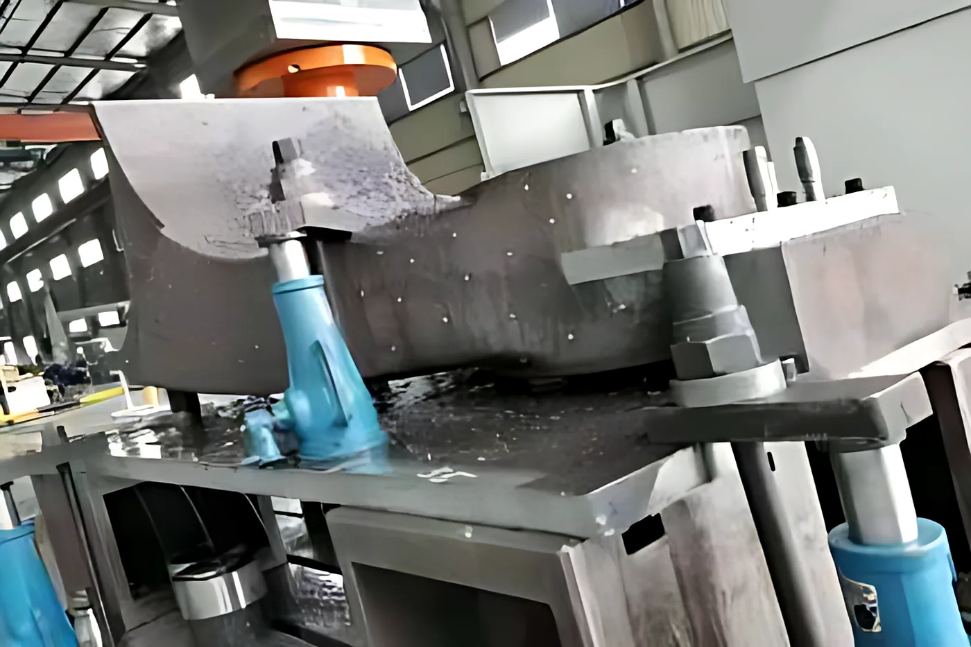 Boom & stick parts: Boom and stick castings with bored seats