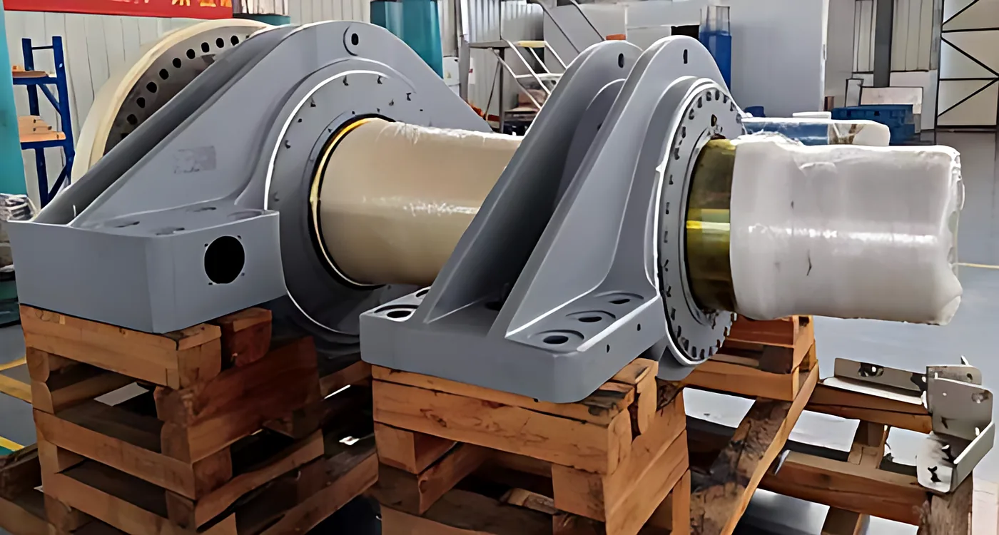 Shaft & bearing units: Main shaft assembled with machined bearing housings