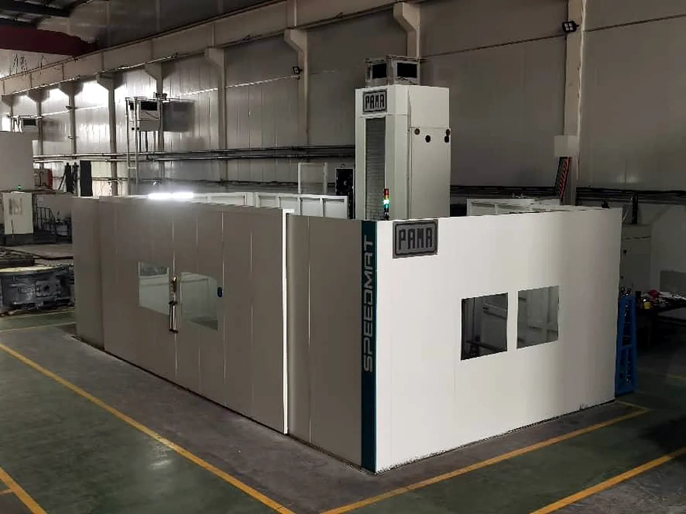 Temperature-controlled machining workshop open for customer audits