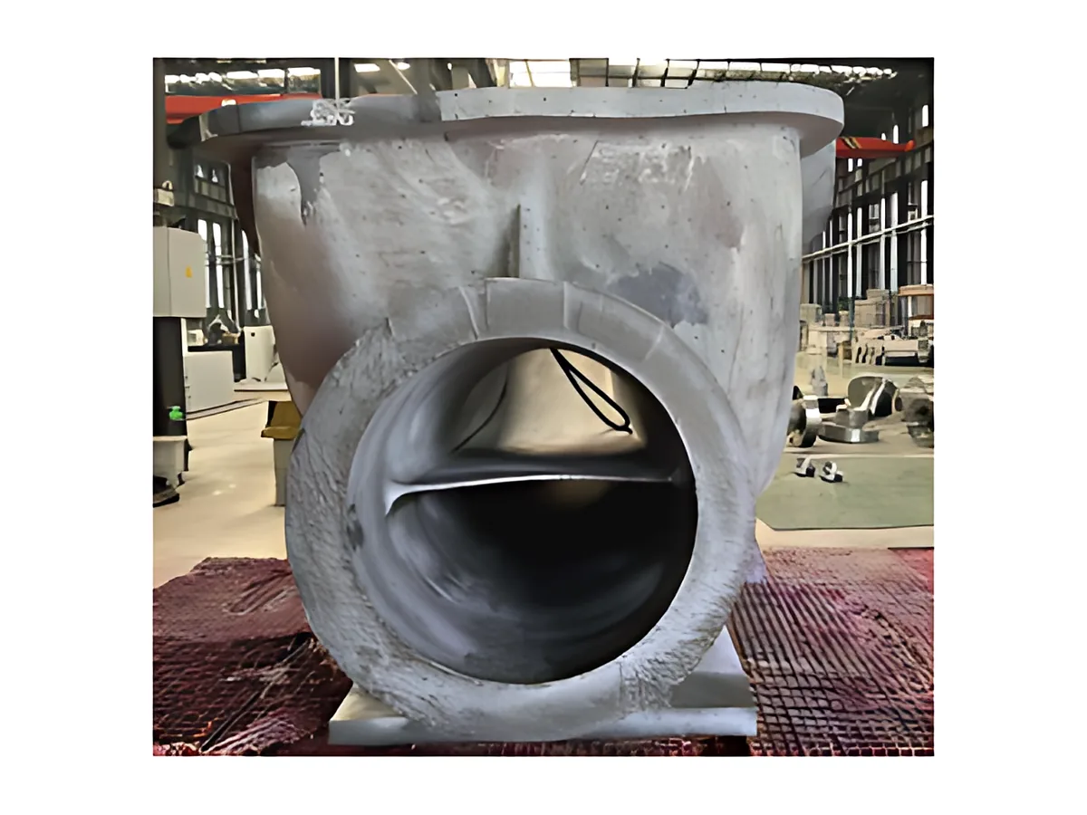 Super duplex casing sections: Casing section with large suction bore